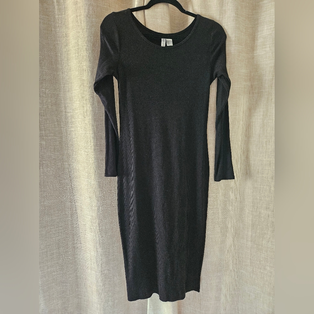 Divided H&M Basic Black Thermal Fitted Dress Large - image 1